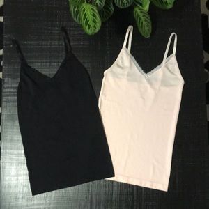 Set of 2 Seamless camisoles size Large